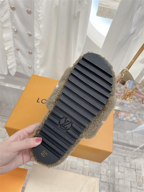 2025126103526690 230